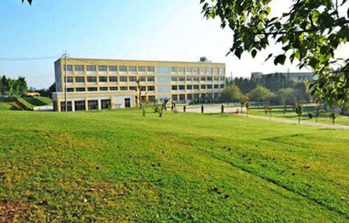 開遠市農(nóng)業(yè)機械化技術(shù)學(xué)校