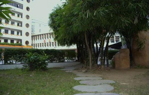 紅河縣農(nóng)業(yè)機(jī)械化技術(shù)學(xué)校