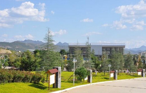 文山州衛(wèi)生學(xué)校