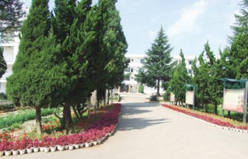 沾益縣第一職業(yè)高級(jí)中學(xué)