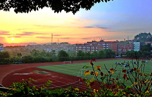 沾益縣第一職業(yè)高級(jí)中學(xué)