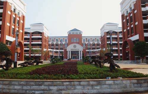 會澤縣農(nóng)業(yè)機械化技術(shù)學(xué)校