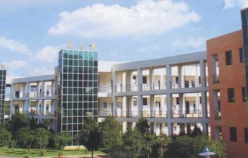 云南省林業(yè)高級技工學(xué)校