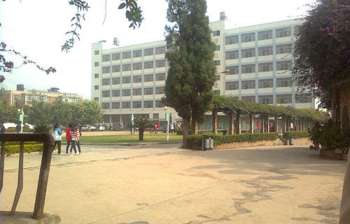 云南交通高級技工學(xué)校