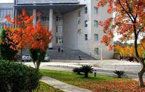 云南省輕工業(yè)技工學(xué)校