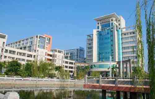 云南省輕工業(yè)技工學(xué)校