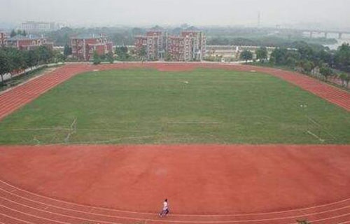 昆明高級(jí)技工學(xué)校