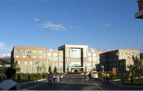 迪慶州民族中等專業(yè)學(xué)校