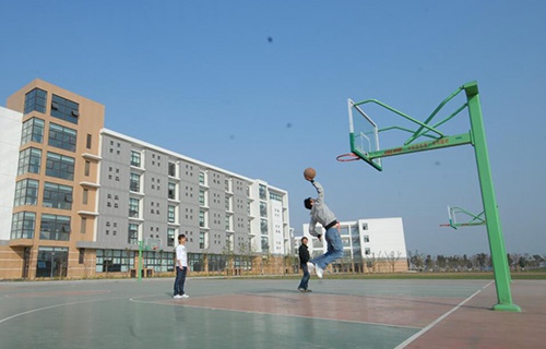 蘇州百年職業(yè)學院