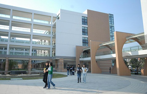 蘇州百年職業(yè)學院