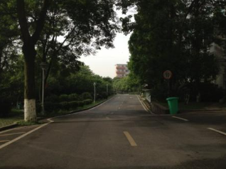 貴州民族大學(xué)中專部