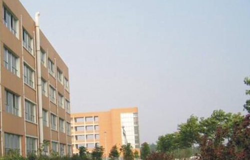 丹陽市新橋職業(yè)中學(xué)