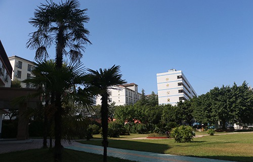 揚州市旅游學校