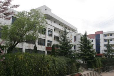 牟定縣職業(yè)高級(jí)中學(xué)