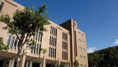 云南藝術(shù)學(xué)校