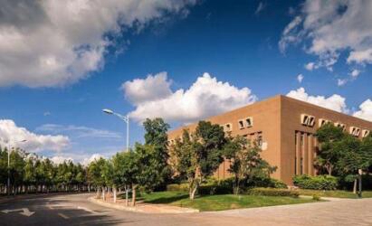 云南藝術(shù)學(xué)校