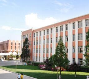 云南省昭通市財貿(mào)學(xué)校