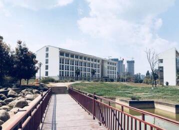 云南南方青年進(jìn)修學(xué)院