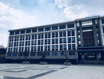 云南南方青年進(jìn)修學(xué)院