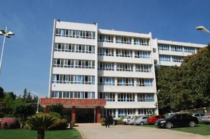 云南電子技工學校