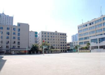 云南電子技工學校