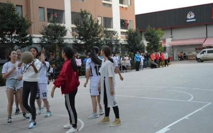 云南耀興卓越技工學(xué)校