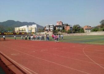 麗江市技工學(xué)校