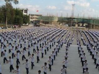 江川縣職業(yè)高級(jí)中學(xué)