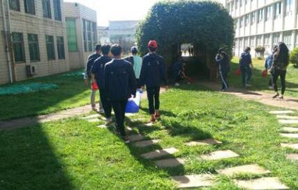 昆明市財(cái)經(jīng)商貿(mào)學(xué)校