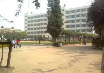 云南省化工學校