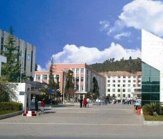 云南財(cái)經(jīng)學(xué)校