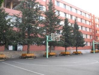 云南省貿(mào)易經(jīng)濟(jì)學(xué)校