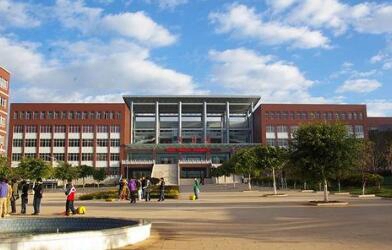 云南經(jīng)濟(jì)管理學(xué)校