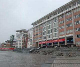 云南省建筑材料工業(yè)學(xué)校