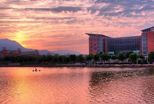 福建師范大學(xué)泉州附屬中學(xué)