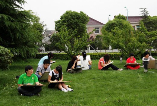 金山職業(yè)技術(shù)學(xué)院