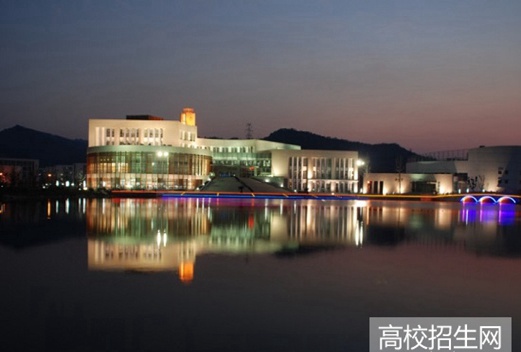 蘇州經(jīng)貿(mào)職業(yè)技術(shù)學(xué)院