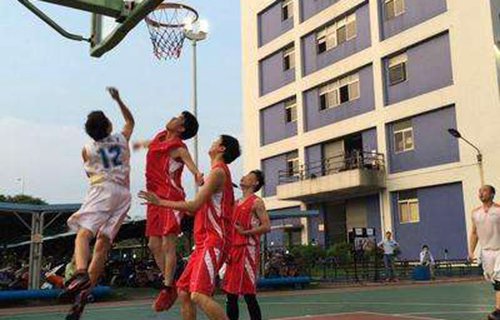 長治市籃球運動學校