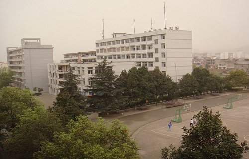 江西輕工業(yè)高級技工學校