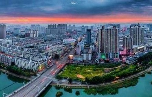 阜新市第一中專