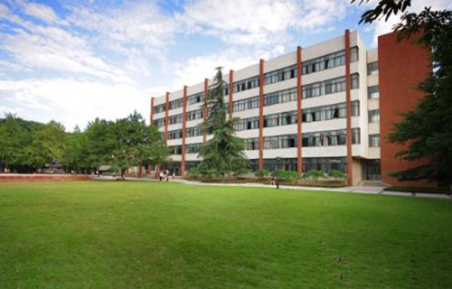 阜新市第一中等職業(yè)技術(shù)專業(yè)學(xué)校