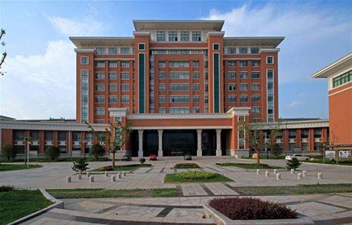 衡水兆華科技中等專業(yè)學校