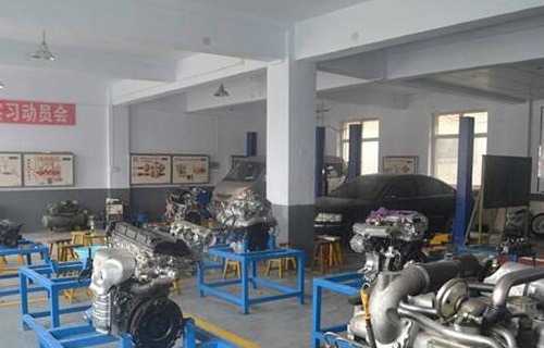 衡水兆華科技中等專業(yè)學校