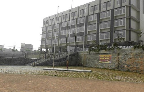 泉州泉中職業(yè)中專學校