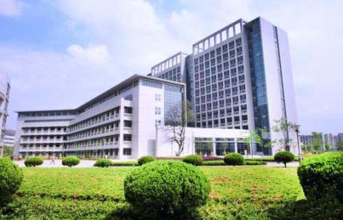 調兵山市職教中心