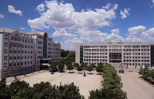 朝陽市財(cái)經(jīng)學(xué)校