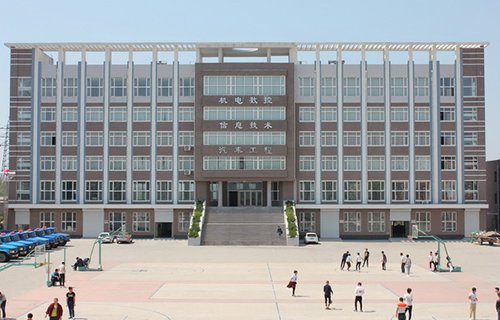 喀左縣職教中心