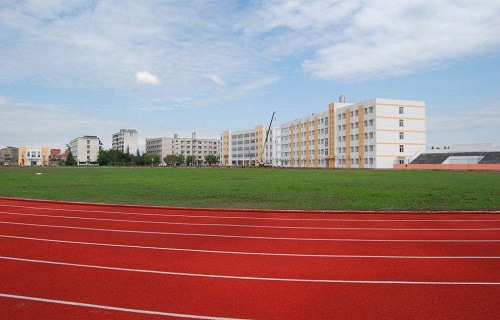 銅鼓職業(yè)中專學(xué)校