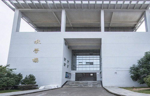 吉安影視藝術(shù)學(xué)校