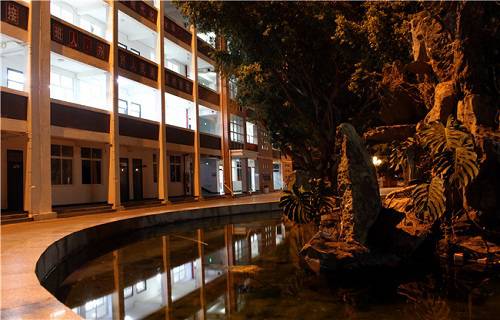 莆田海峽職業(yè)中專學(xué)校